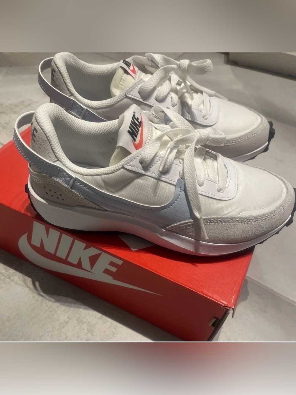 Nike Women’s Waffle Debut White w/ Baby blue Sneakers New in Box size 5.5